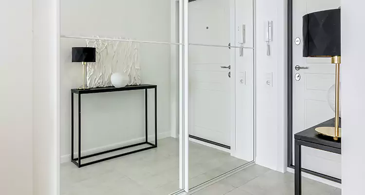 Mirrored Bifold Closet Doors Repair in University, FL