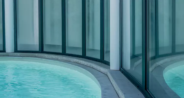 Repair Polyester Screen for Pool Enclosure in University, FL