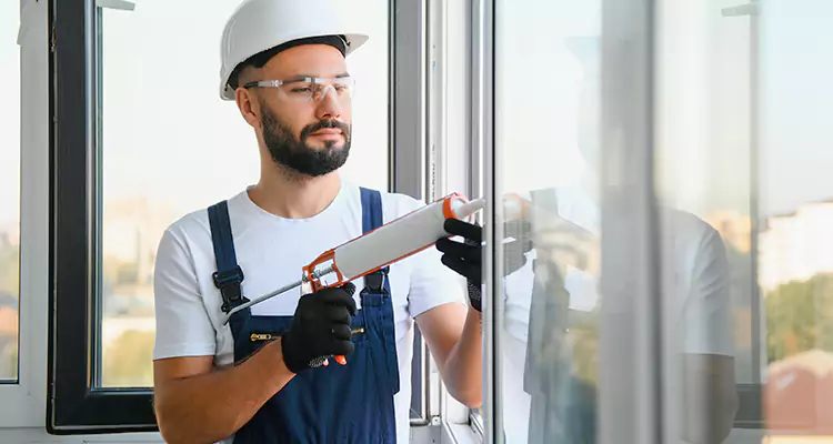 Retractable Screens Repair for Patio in University, FL