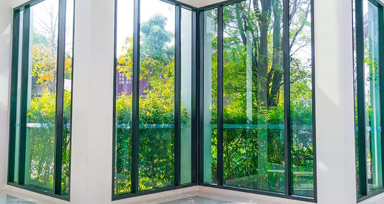 Emergency Balcony Door Glass Repair in University, FL