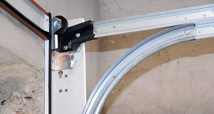 Maintain Liftmaster Garage Door Off Track in University, FL