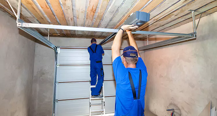 Garage Door Opener Technician in University, FL