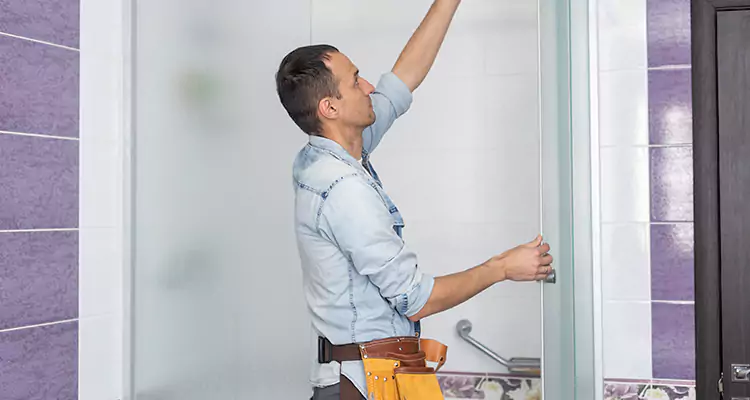 Glass Sliding Door Repair Near You in ⁣ University, FL