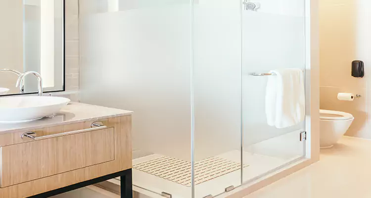 Expert Shower Door Fix and Repair in University, FL