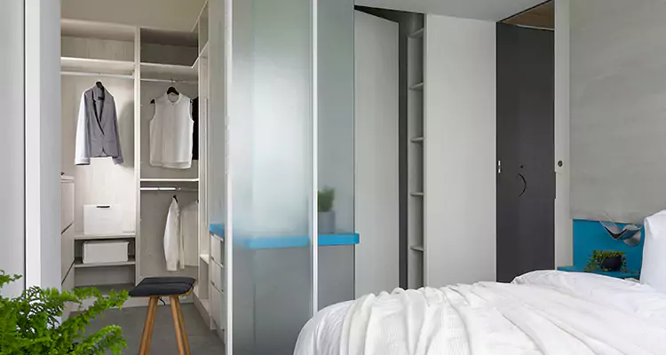 Closet Door Bi Fold Installation in University, FL