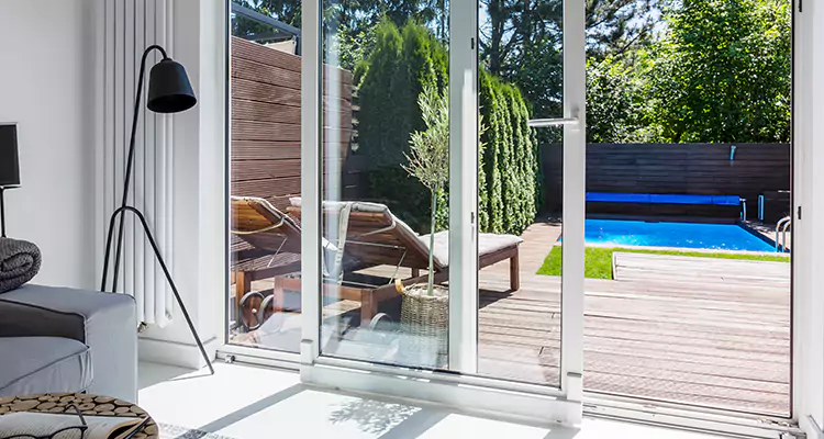 Fixing A Sliding Screen Door Roller in University, FL